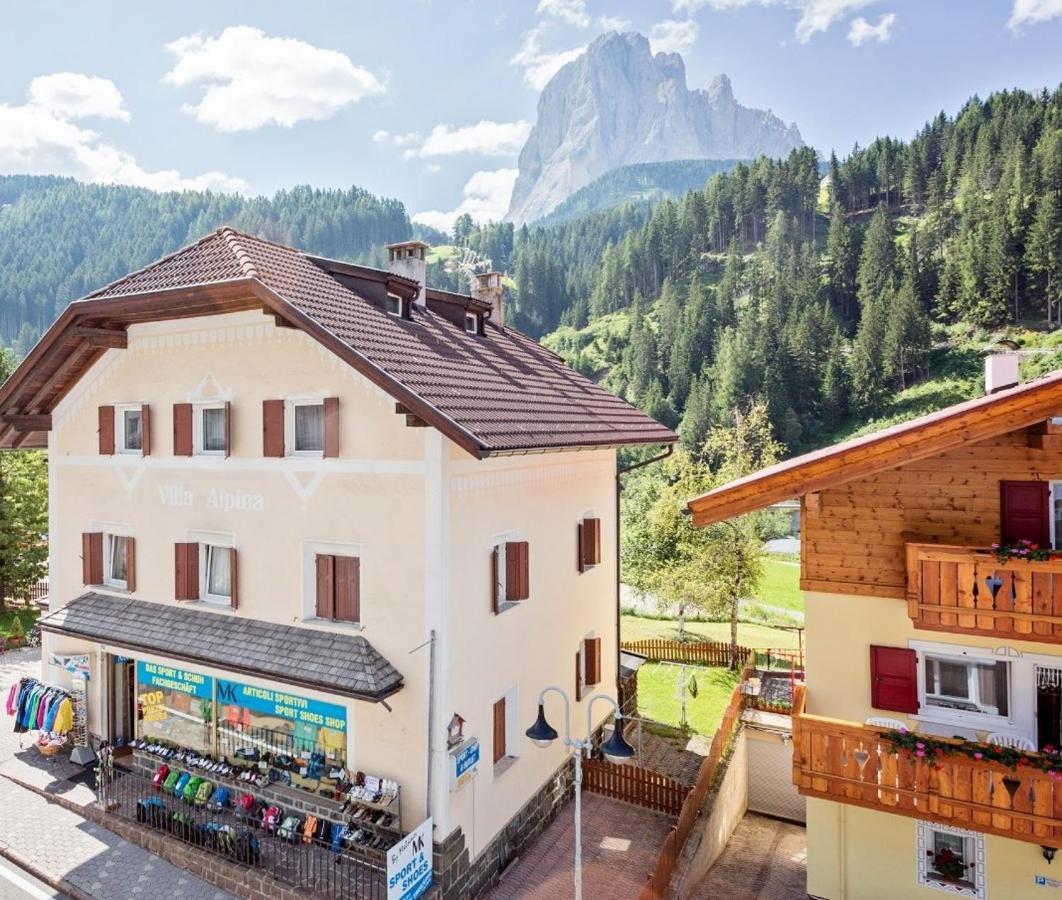 Villa Alpina Apartments Santa Cristina Val Gardena Екстер'єр фото