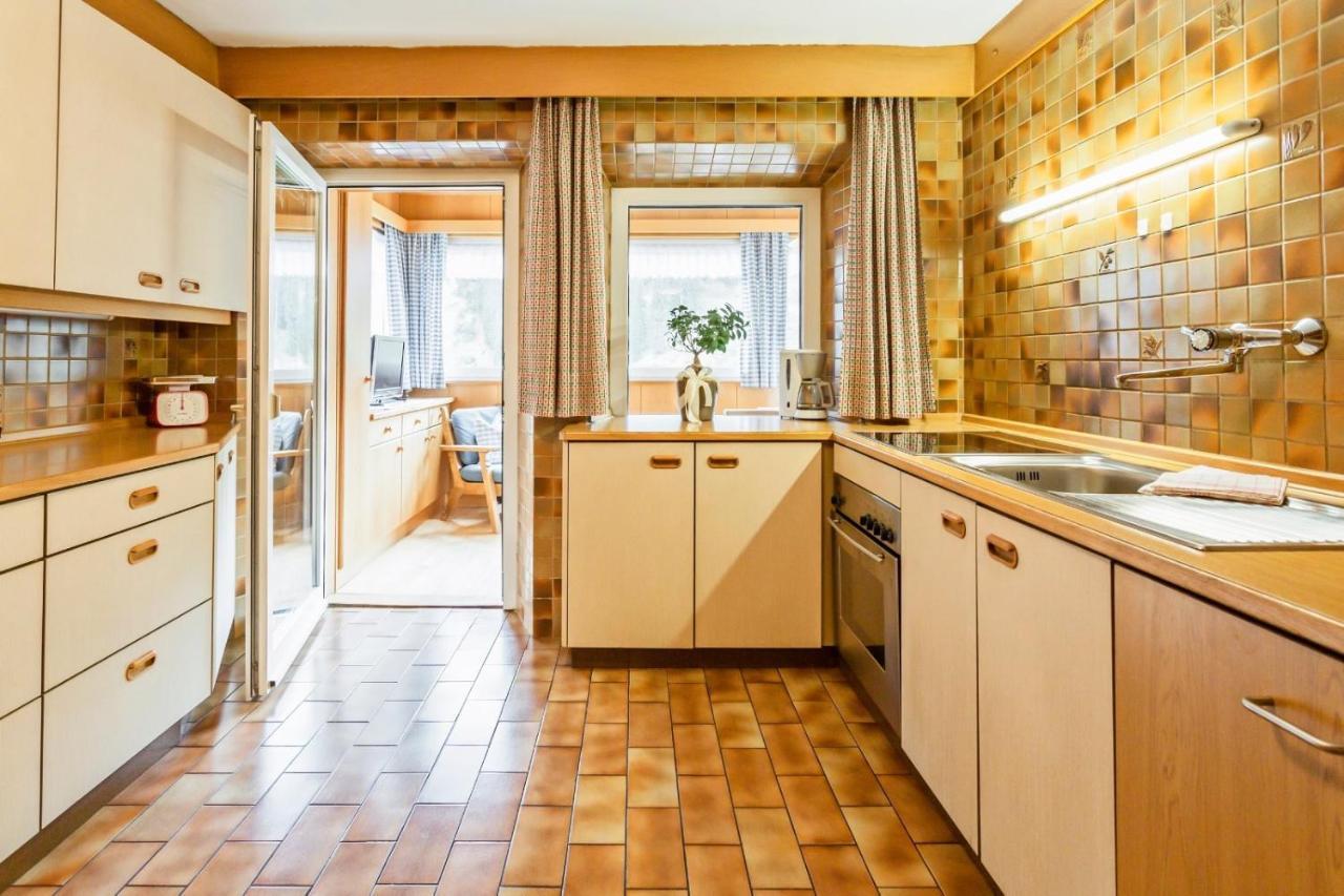 Villa Alpina Apartments Santa Cristina Val Gardena Екстер'єр фото